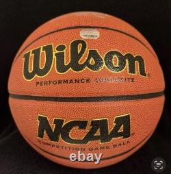 Ballon de basket signé par Tyler Hansbrough NCAA Wilson UNC Tar Heels