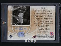 Carte autographiée Michael Jordan UD SP Authentic Home Court Signatures 2013 des Tar Heels