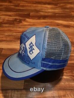 Chapeau de sport vintage RARE North Carolina UNC Tarheels à deux bandes Snapback fabriqué aux États-Unis