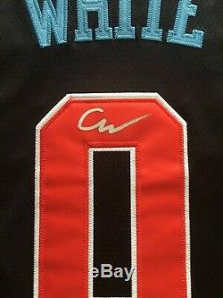 Coby Blanc Signé Autograph Chicago Bulls Jersey Nba Unc Tar Heels