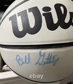 Dean Smith & Bill Guthridge Tar Heels UNC ballon de basketball Wilson rare signé