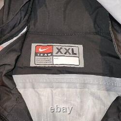 Ensemble imperméable Nike Team issue UNC TARHEELS pour homme XXL, comprenant un pantalon et une veste