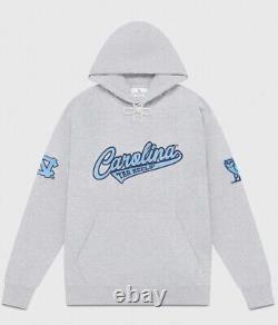 Le petit sweat à capuche Tar Heels de la Caroline du Nord de Octobers Very Own en taille petite OVO