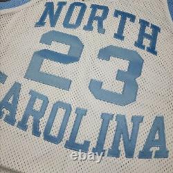 Maillot Michael Jordan Mitchell & Ness 83 84 Tar Heels authentique à 100% taille 44 L