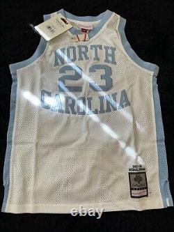 Maillot Mitchell & Ness Youth Authentic North Carolina UNC 83-84 Michael Jordan