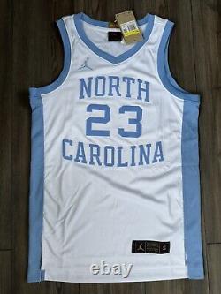 Maillot Nike Jordan Elite Dri-Fit UNC Carolina Tarheels DN9341-100 pour homme, taille Small