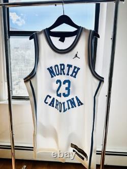Maillot Nike Michael Jordan UNC Tar Heels #23 XL Légende du Collège LIVRAISON GRATUITE