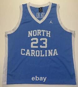 Maillot authentique Nike de Michael Jordan UNC Tar Heels NCAA bleu pour hommes XL