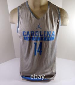 Maillot d'entraînement bleu et blanc utilisé lors d'un match des North Carolina Tar Heels UNC n°14 en taille L 619