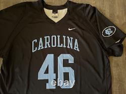 Maillot de jeu authentique porté par les Tar Heels de Caroline du Nord UNC en crosse, maillot noir 'Black Out' RARE