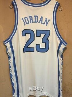 Micheal Jordan North Carolina Tar Heels 1999-2000 Rare Jersey Unc En Taille. XL
