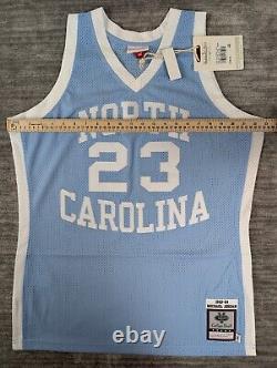 Mitchell & Ness Maillot Authentique North Carolina Tar Heels Michael Jordan Taille L