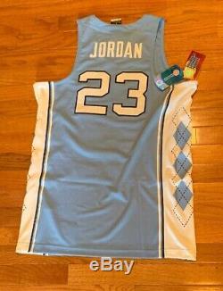 Nike Hommes Michael Jordan Unc Carolina Tar Heels Authentique Jersey Medium Tn-o 150 $