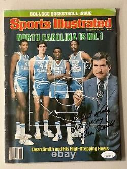 Numéro de Sports Illustrated signé par Dean Smith de 1981 Jsa Authentique Auto des Tar Heels de l'UNC