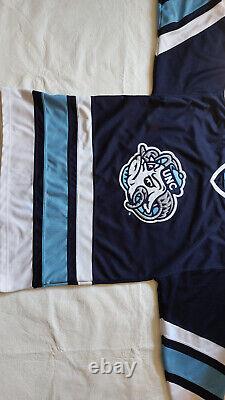 Potentiel de la Caroline du Nord de Jordan Baby Blue NCAA Colosseum XL Tar Heels