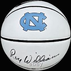 Roy Williams a signé le basket-ball Nike des North Carolina Tar Heels Psa/dna