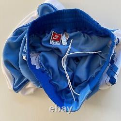 Shorts Swoosh de basketball Nike North Carolina Tar Heels des années 90 pour hommes taille 36 USA