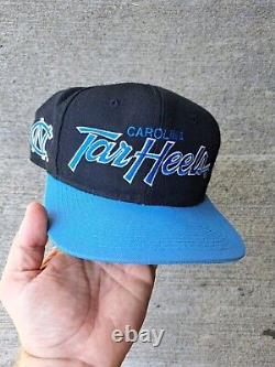 Spécial sportif UNC Tarheels Vintage des années 90 en laine Snapback de la marque Sports Specialties Logo Script Rare PROPRE