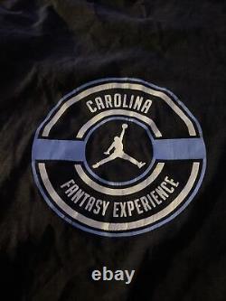 T-shirt Nike Jordan North Carolina Basketball Team Issued pour hommes en taille 2XL