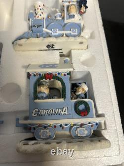 Train de rail de vacances de la mi-temps 22 de Danbury Mint NCAA UNC Carolina Tar Heels à l'échelle retiré
