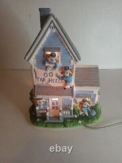 Université de Caroline du Nord 2003 - Porcelaine éclairée slave GO TAR HEELS House UNC