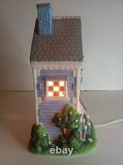 Université de Caroline du Nord 2003 - Porcelaine éclairée slave GO TAR HEELS House UNC