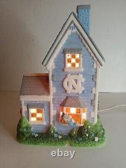 Université de Caroline du Nord 2003 - Porcelaine éclairée slave GO TAR HEELS House UNC