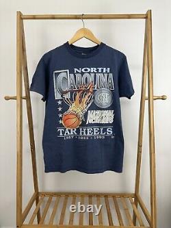 VTG Caroline du Nord UNC Tar Heels Champions nationaux NCAA des années 90 T-shirt délavé taille L