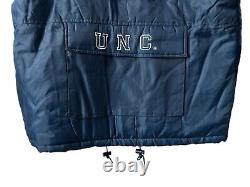 Veste manteau UNC Tar Heels vintage pour hommes, taille moyenne, neuve avec étiquettes, années 90, jamais portée.
