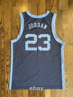 Vintage Nike Michael Jordan # 23 Unc Caroline Du Nord Tar Heels Jersey Medium M 40