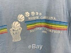 Vtg 1982 Heels North Carolina Tar Unc Thin National Champions 50/50 T-shirt XL